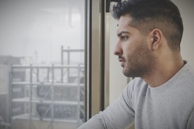 Steeds meer mannen zitten expres stil, zonder telefoon
